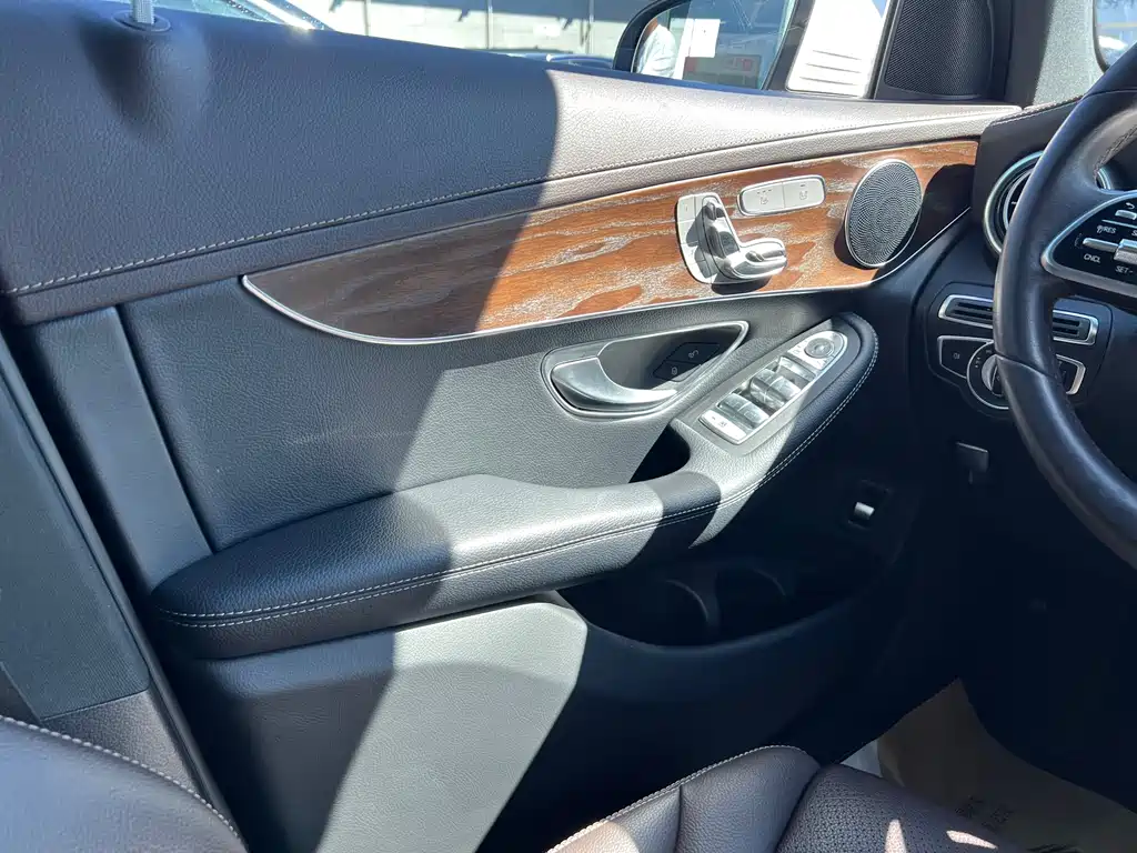 Mercedes-Benz GLC — миниатюра 12