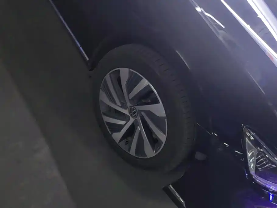 Volkswagen Magotan PHEV — миниатюра 6