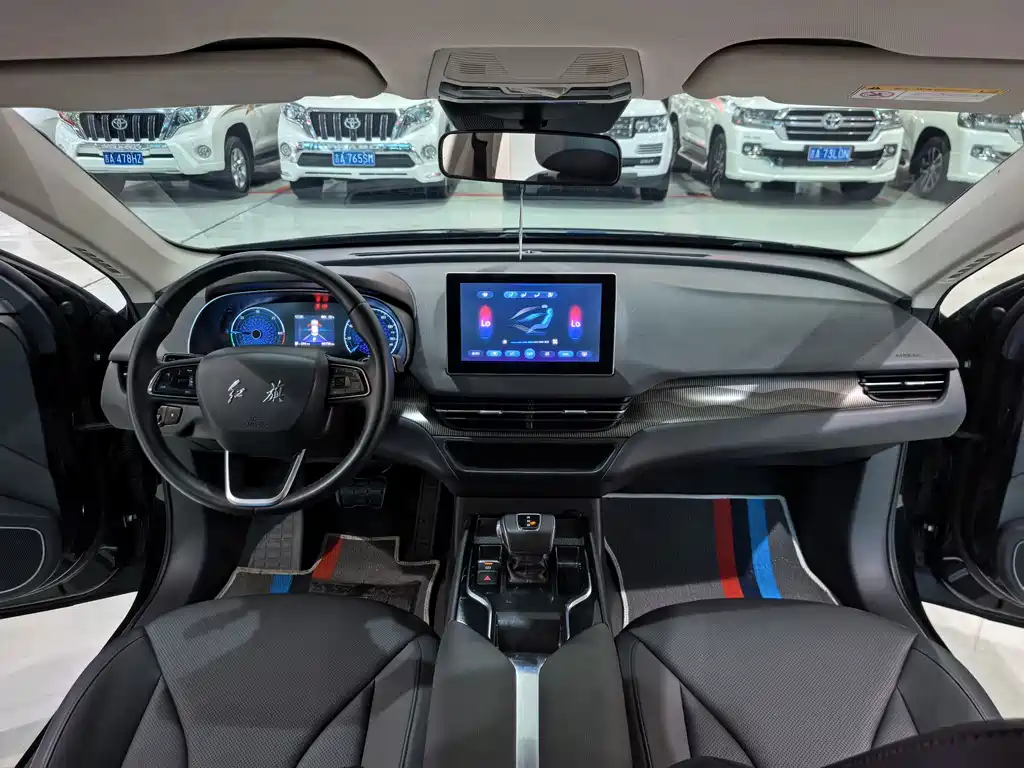 Hongqi Hongqi E-QM5 — миниатюра 6