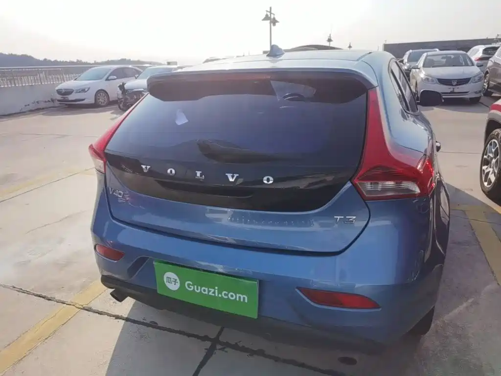 Volvo V40 — миниатюра 6