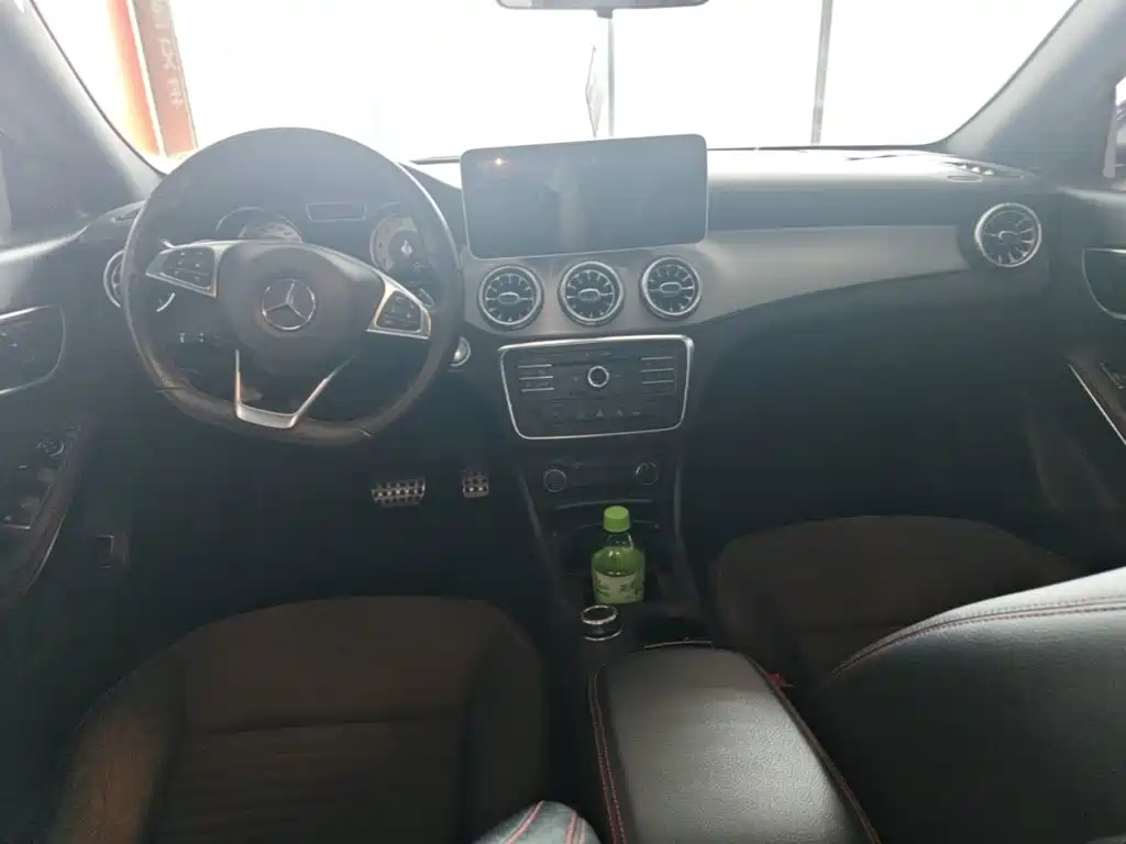 Mercedes-Benz CLA (Import) — миниатюра 10