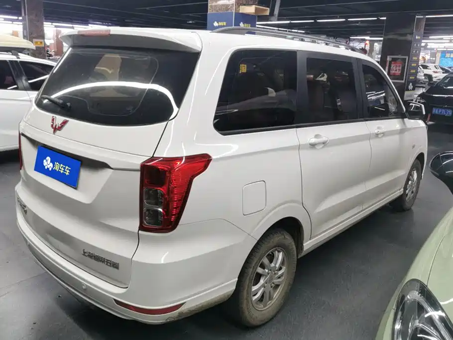 Wuling Hongguang — миниатюра 3