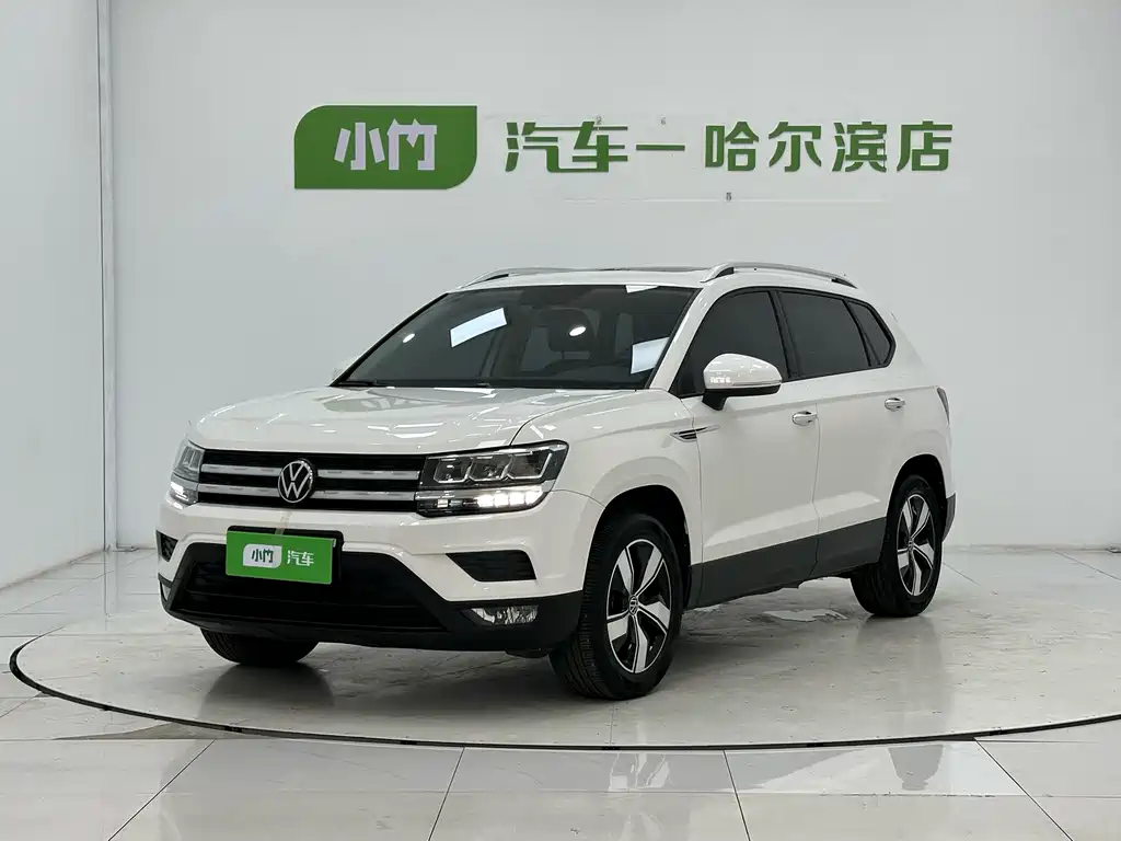 Volkswagen Tharu