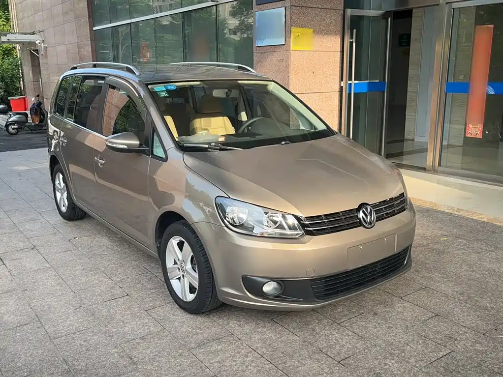 Volkswagen Touran — миниатюра 11