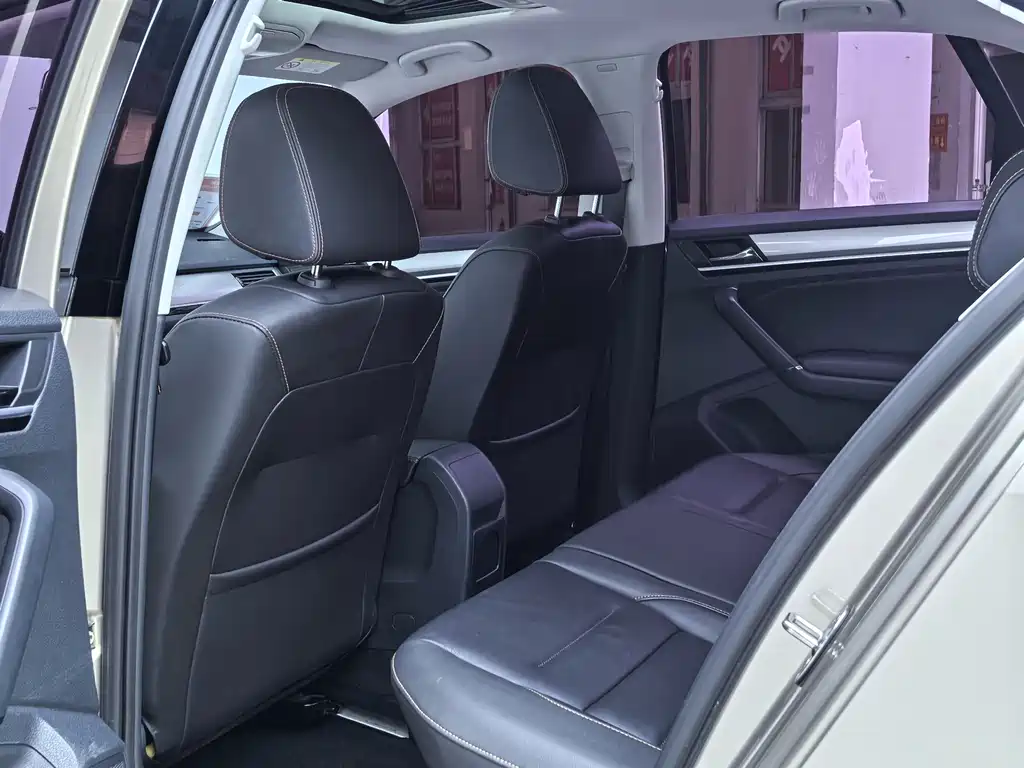 Volkswagen Bora — миниатюра 8