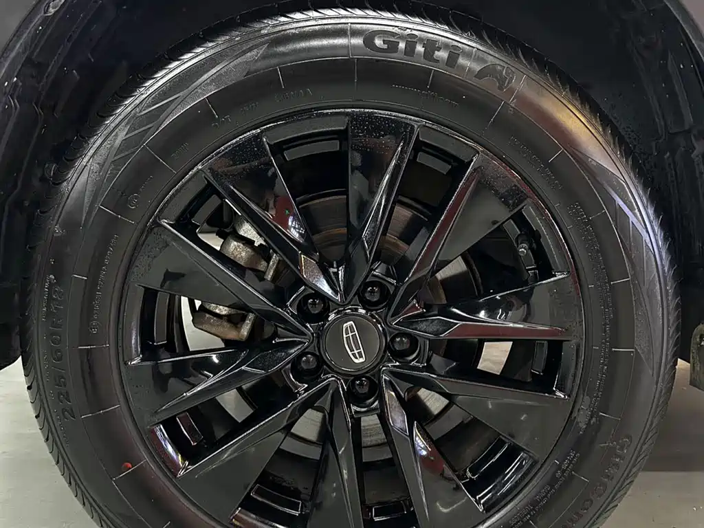 Geely Boyue — миниатюра 11