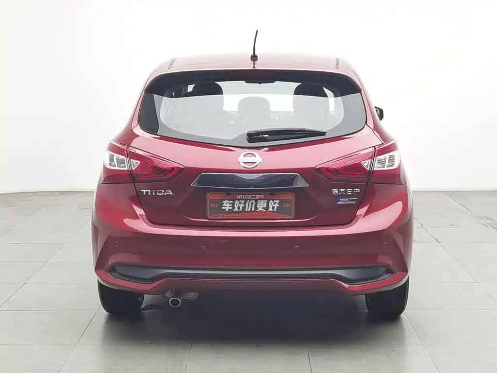 Nissan Tiida — миниатюра 4