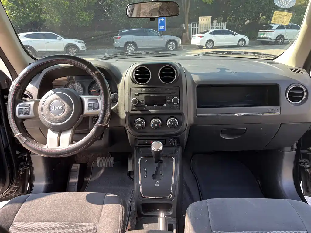 Jeep Patriot — миниатюра 14