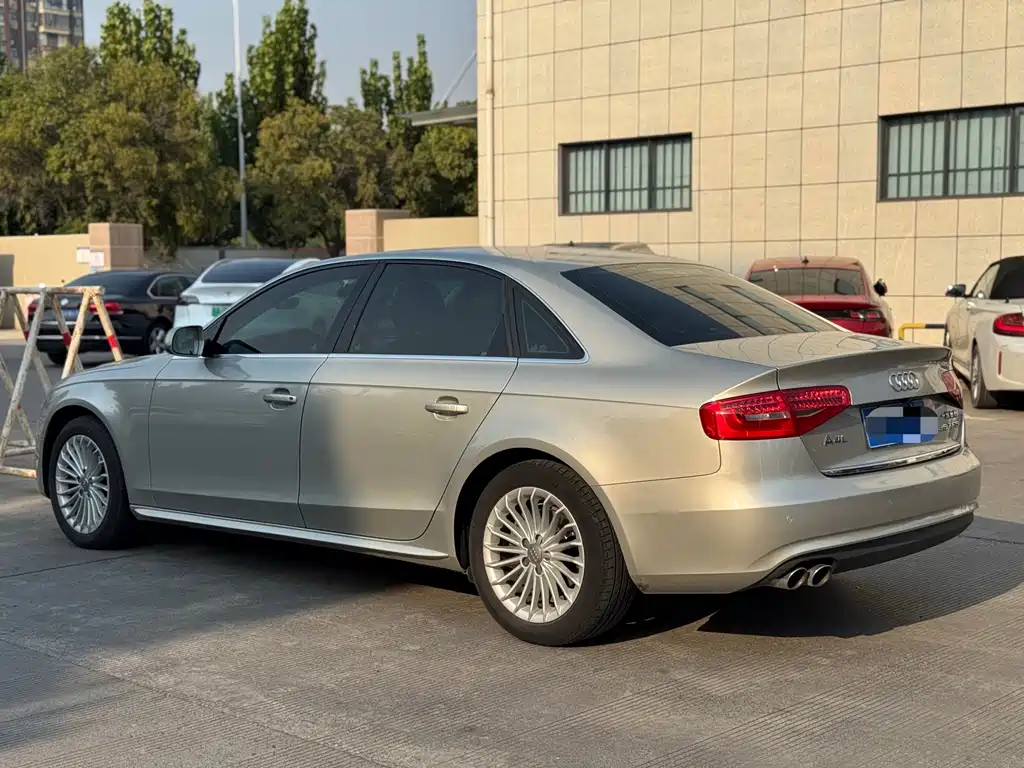 Audi A4L — миниатюра 7