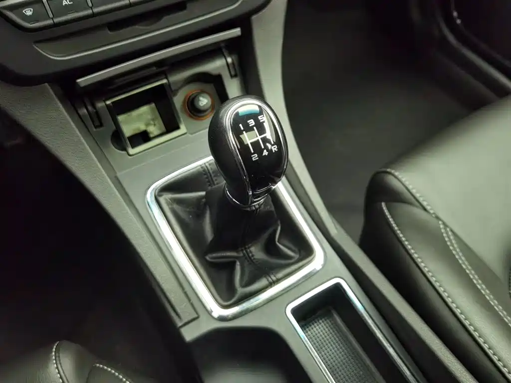 GEELY AUTOMOBILE EMGRAND