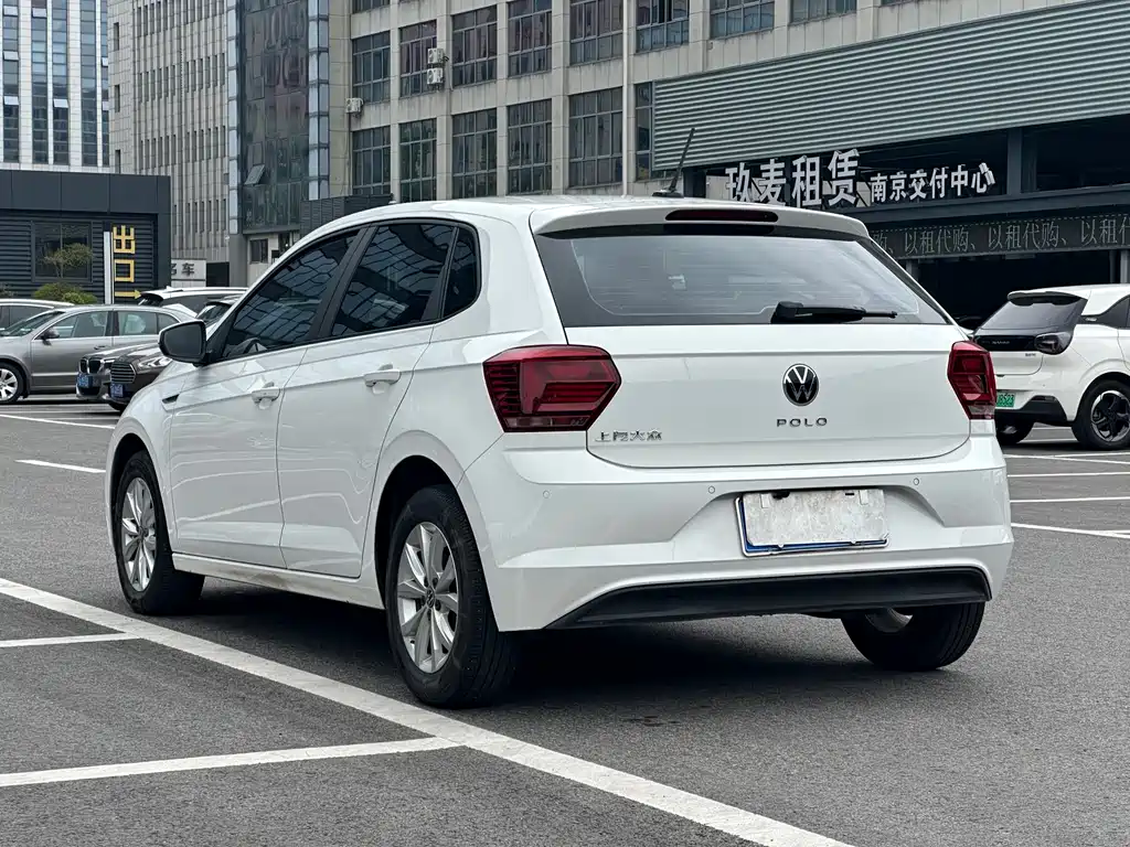 Volkswagen Polo — миниатюра 5