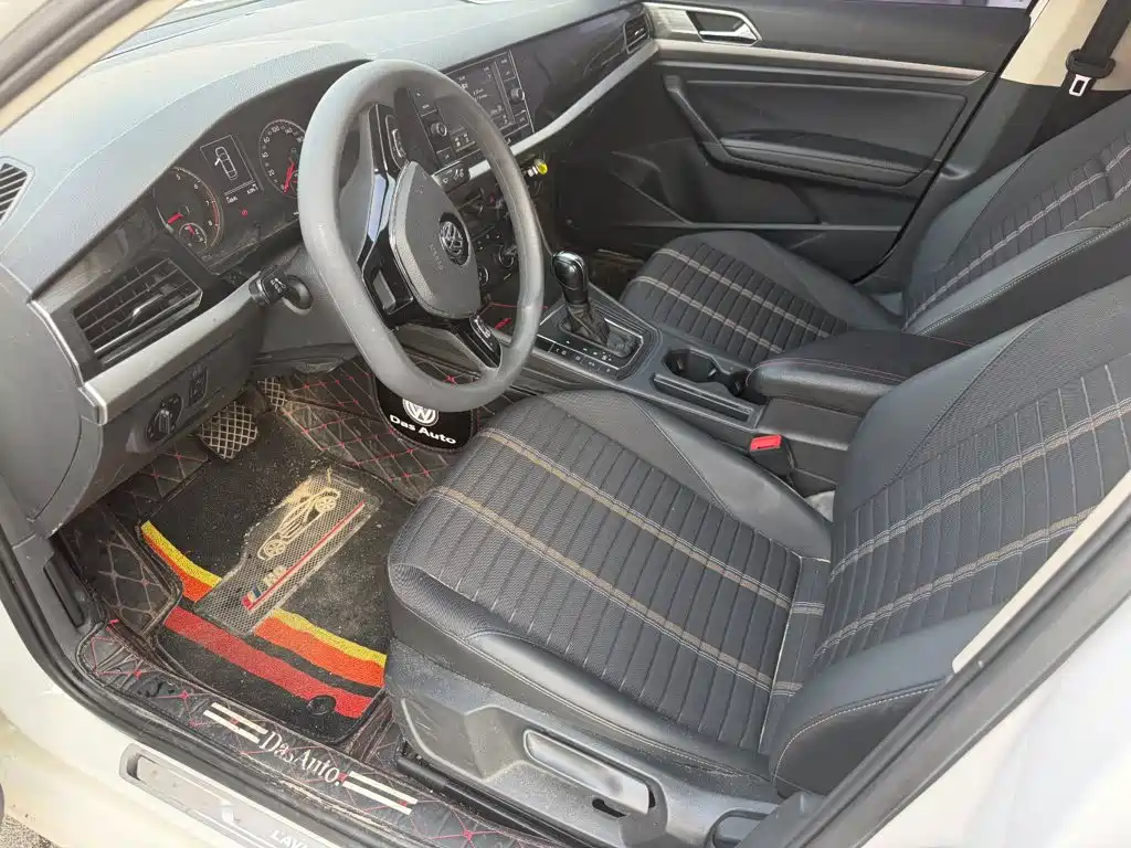 Volkswagen Lavida — миниатюра 6