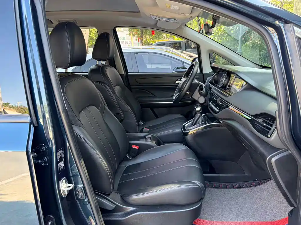 GAC Motor Trumpchi M6 — миниатюра 11