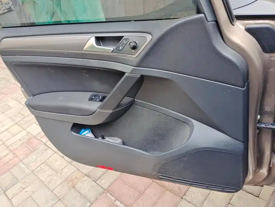 Volkswagen Golf — миниатюра 7