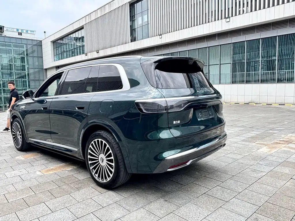 AITO AITO M8 — миниатюра 5