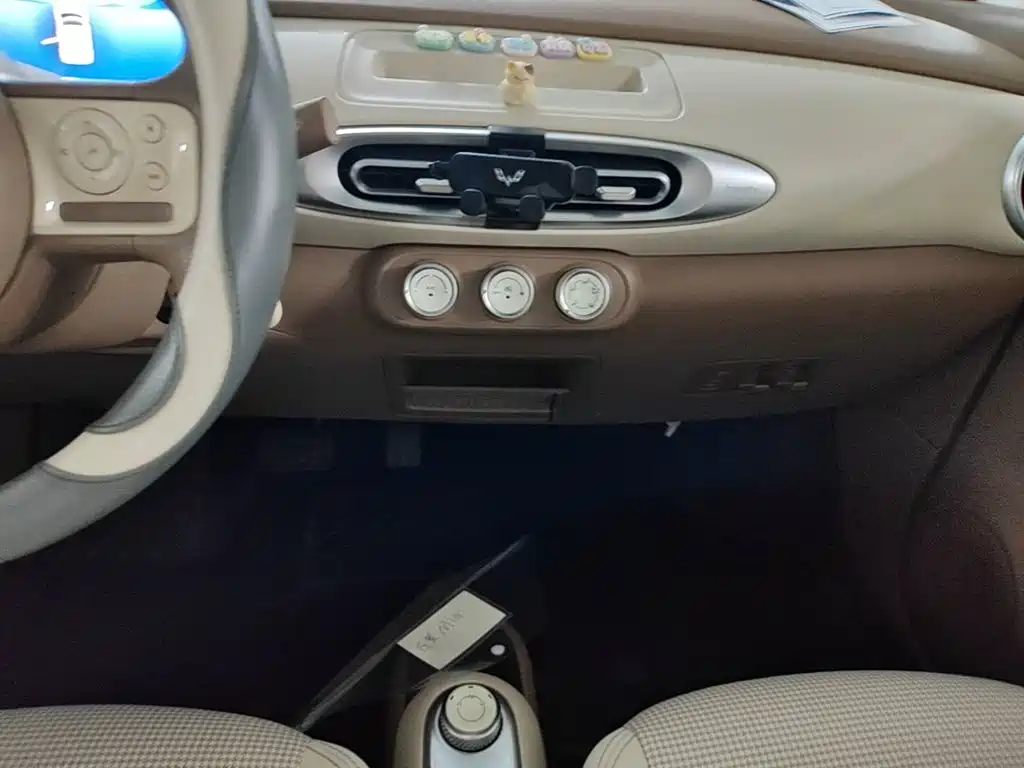 Wuling MINIEV — миниатюра 13