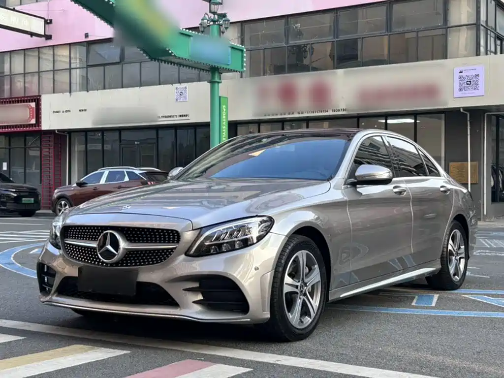 Mercedes-Benz C-Class — миниатюра 2
