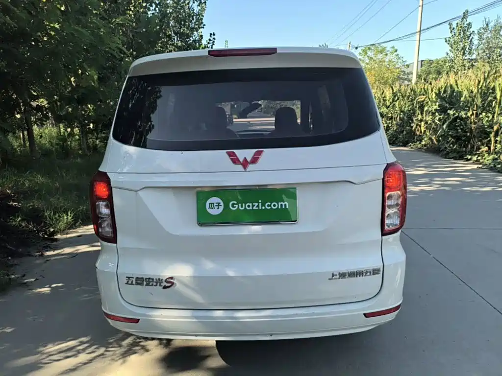 Wuling Hongguang — миниатюра 6