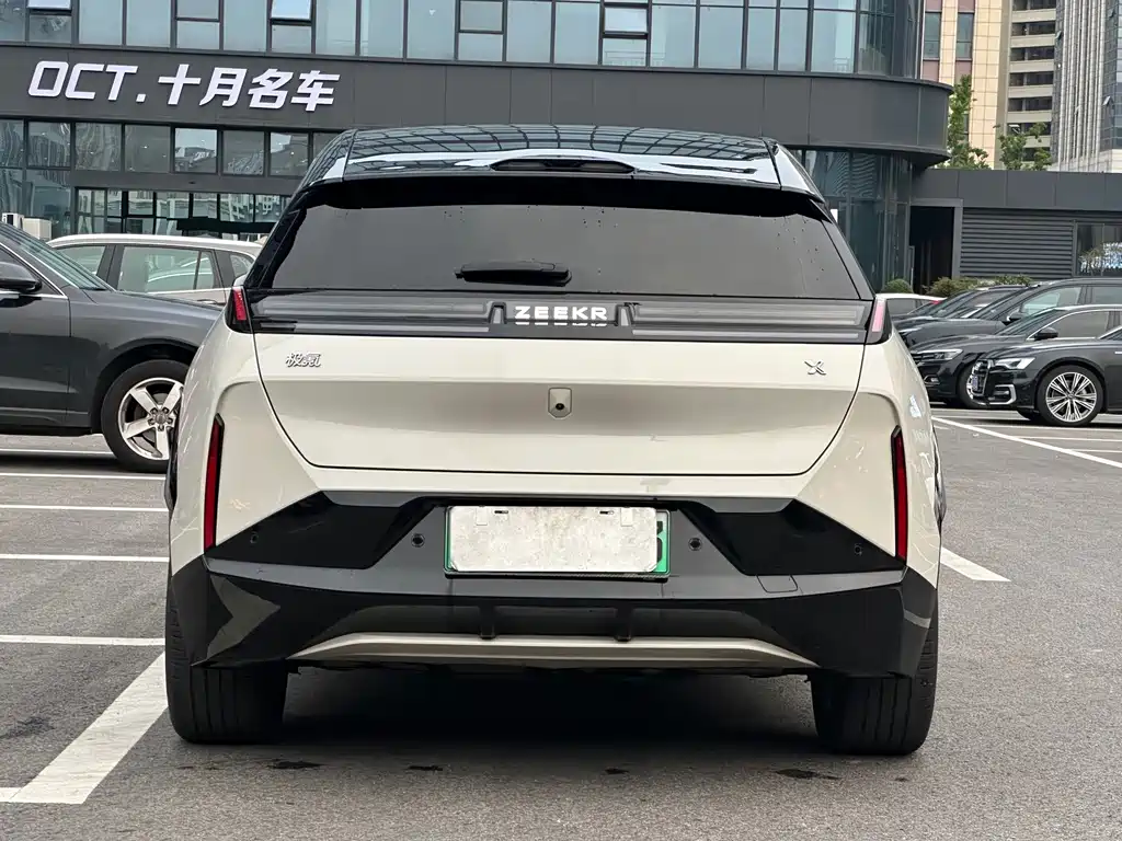 Zeekr X — миниатюра 6