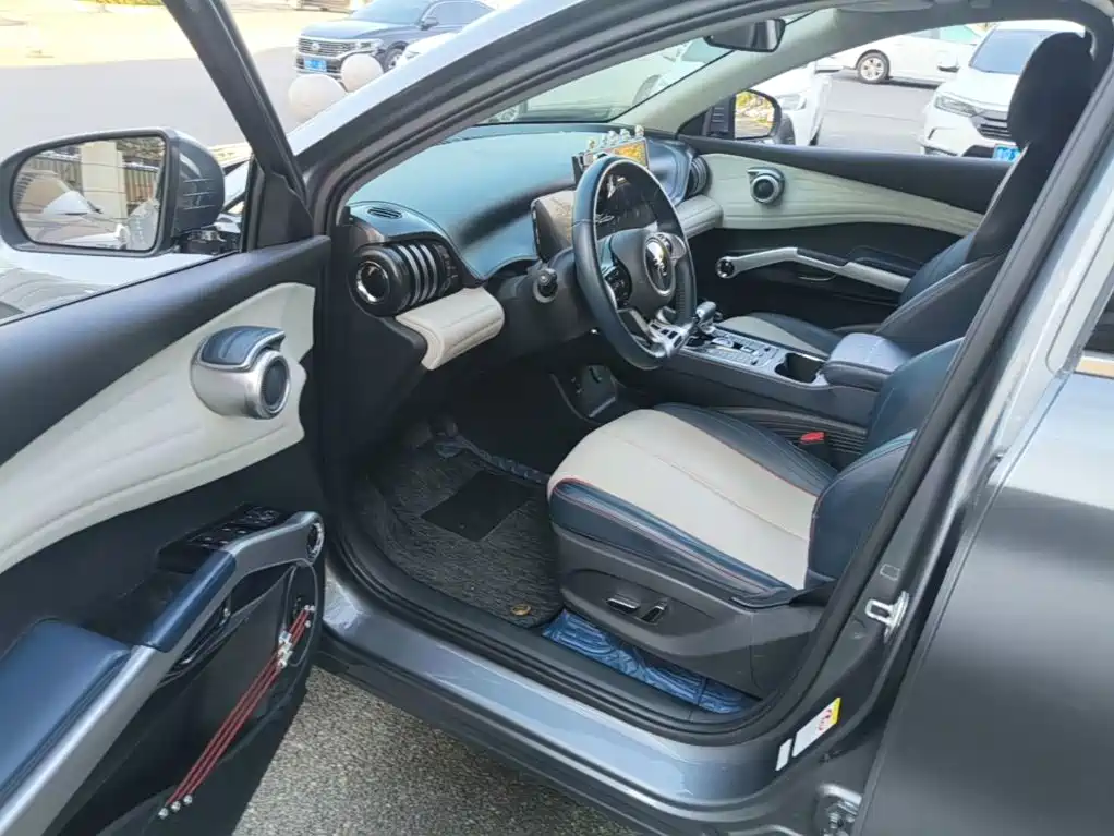 BYD Yuan Plus — миниатюра 16