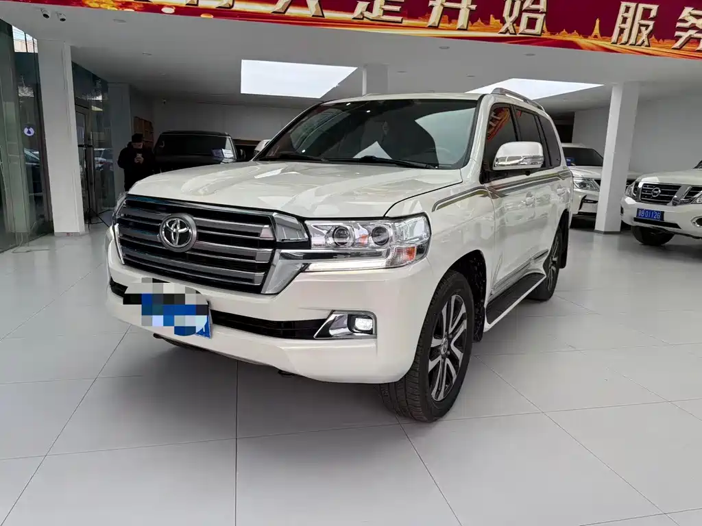 TOYOTA LAND CRUISER