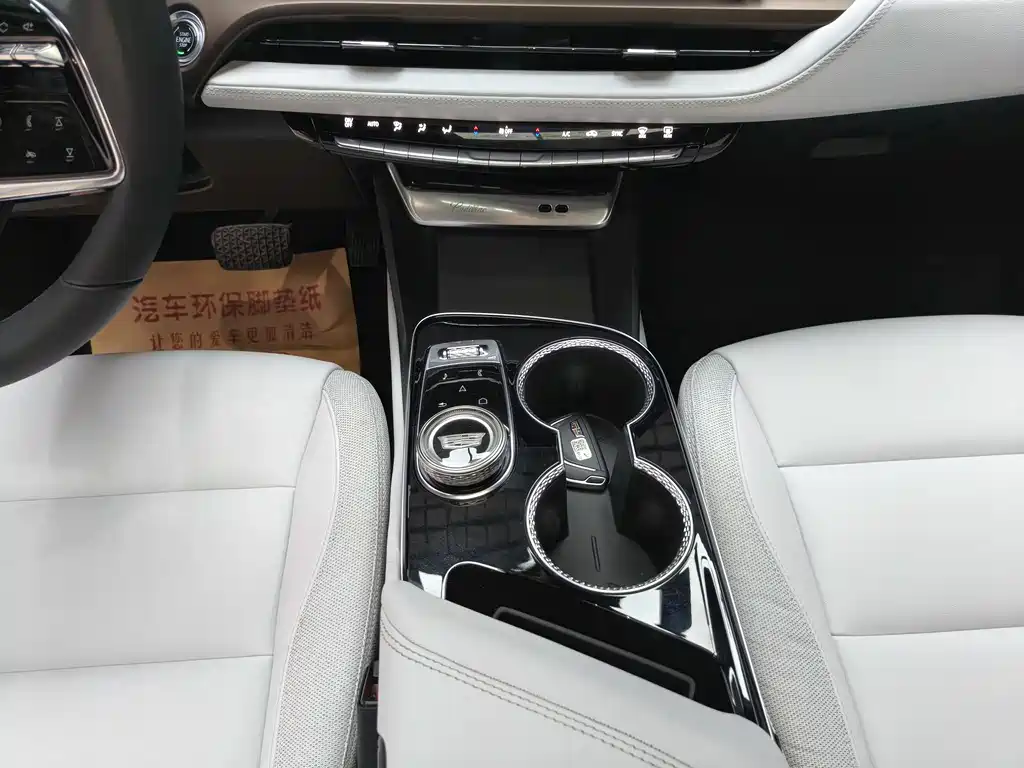 Cadillac GT4 — миниатюра 15