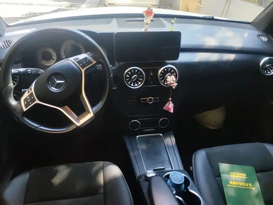 Mercedes-Benz GLK-Class — миниатюра 12