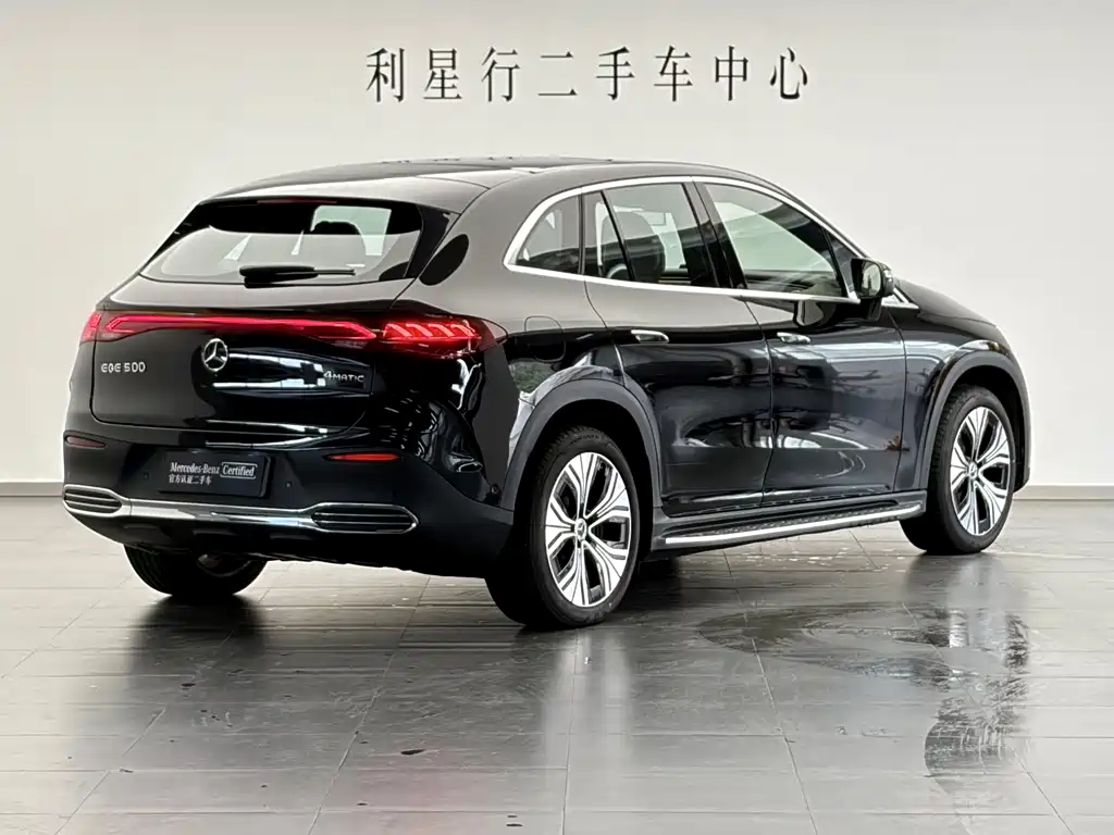 Mercedes-Benz EQE SUV — миниатюра 2