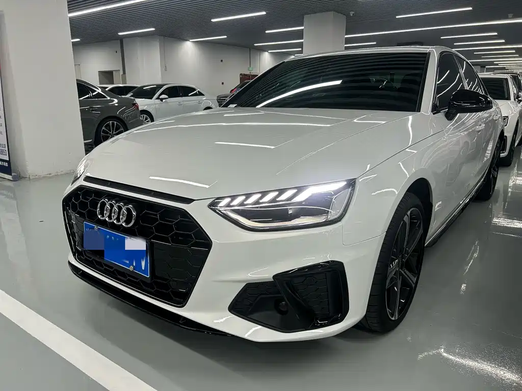 Audi A4L 2025