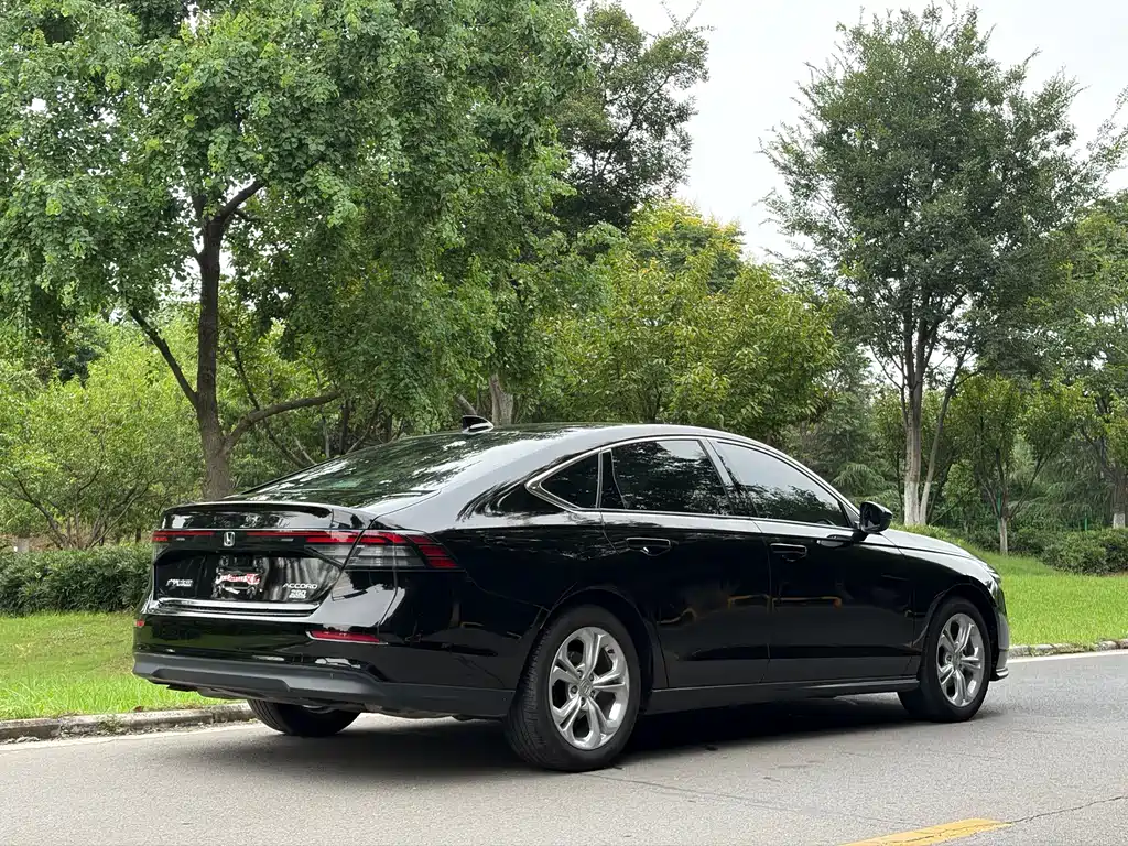 Honda Accord — миниатюра 3