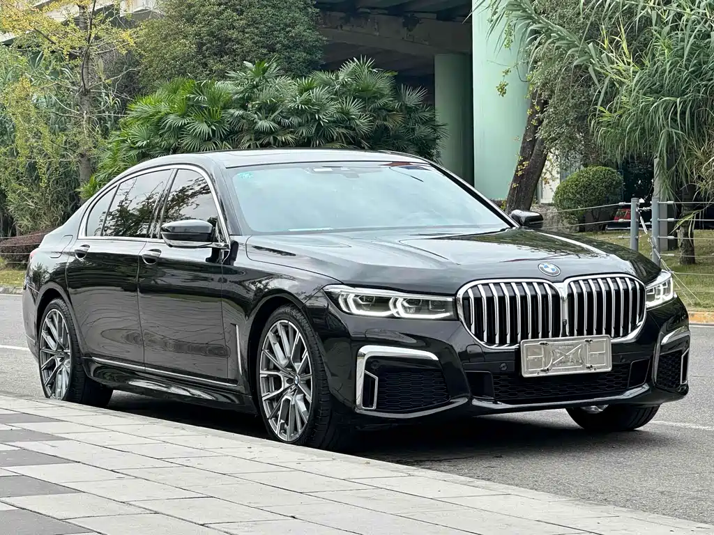 BMW 7 SERIES