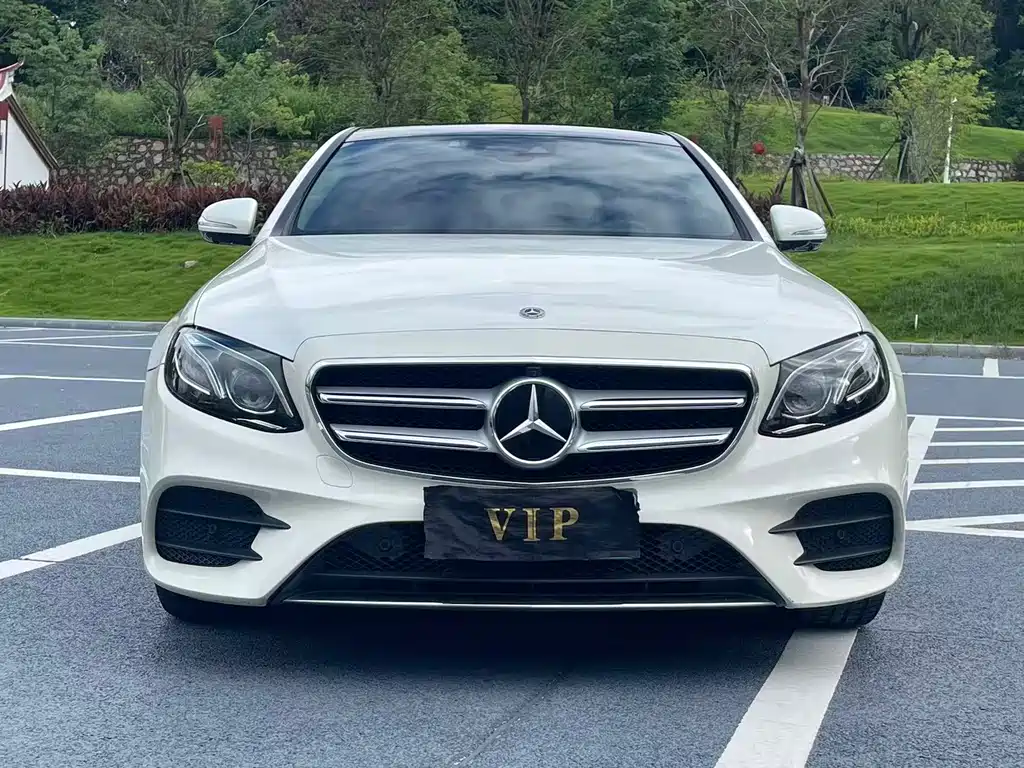 Mercedes-Benz E-Class — миниатюра 3