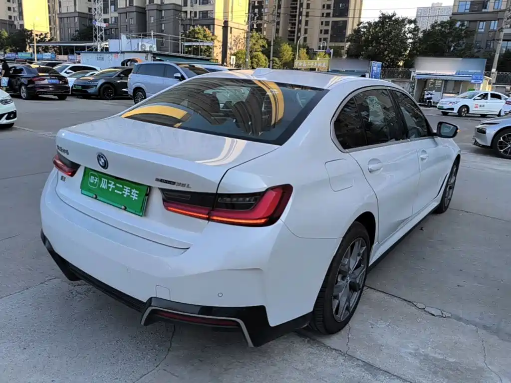 BMW i3 — миниатюра 7