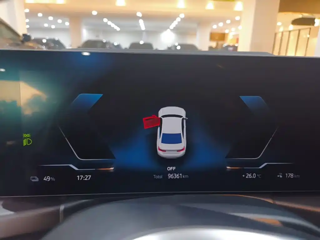 BMW i3 — миниатюра 14