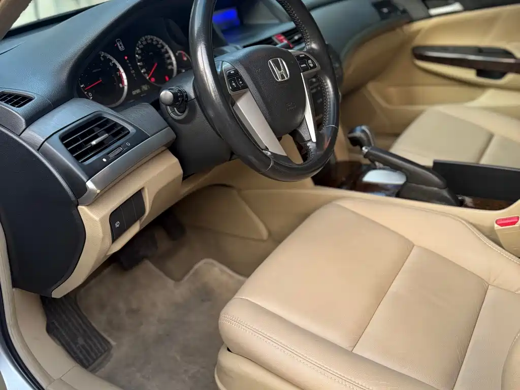 Honda Accord — миниатюра 13