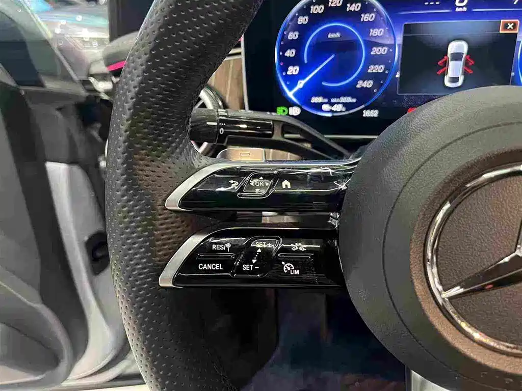 Mercedes-Benz EQE — миниатюра 19