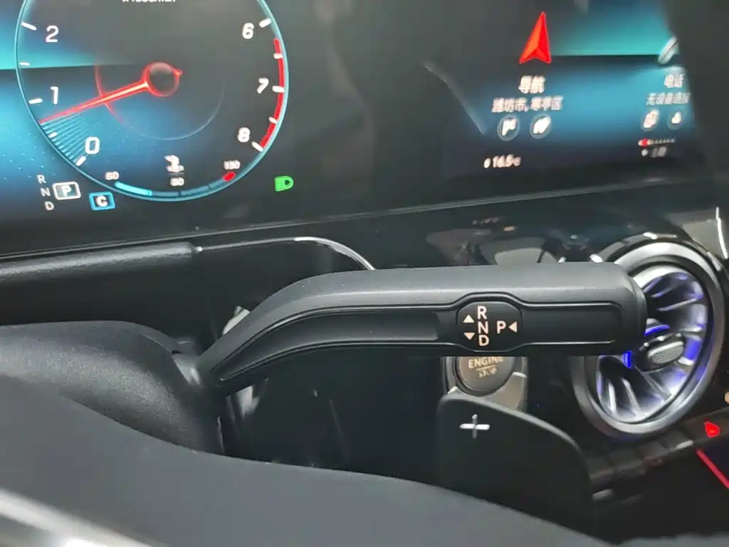 Mercedes-Benz GLA — миниатюра 14