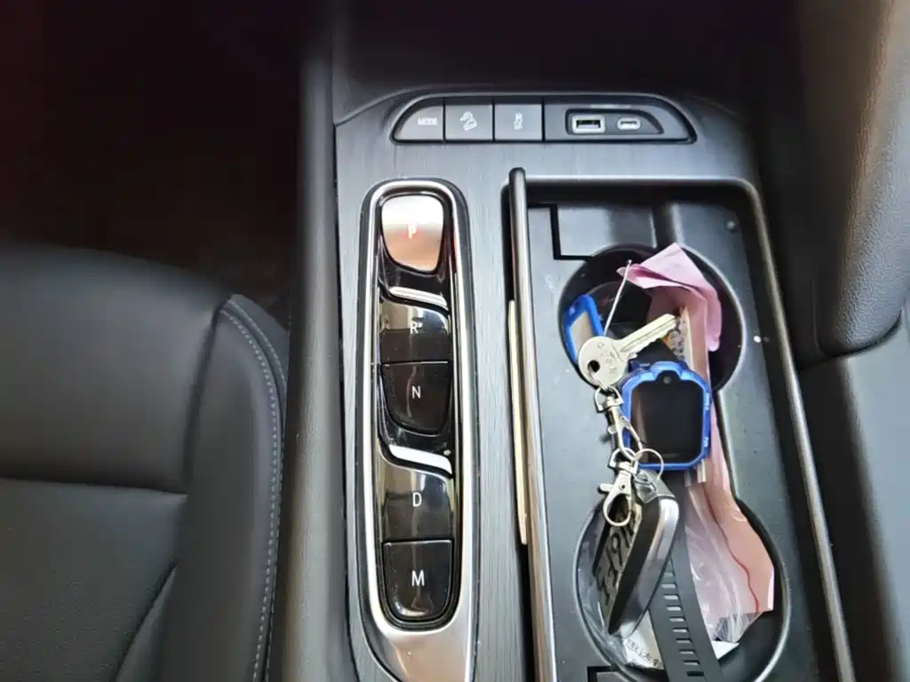 Buick Enclave — миниатюра 14