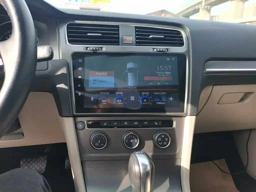 Volkswagen Golf — миниатюра 13