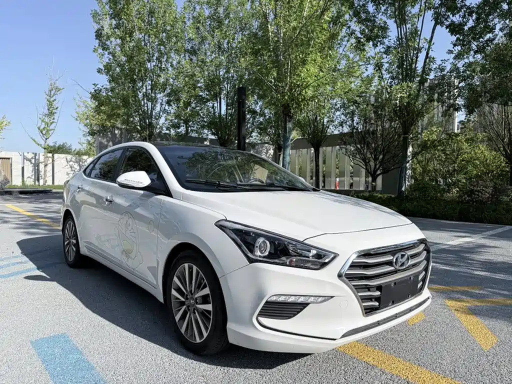 Hyundai Mistra — миниатюра 4