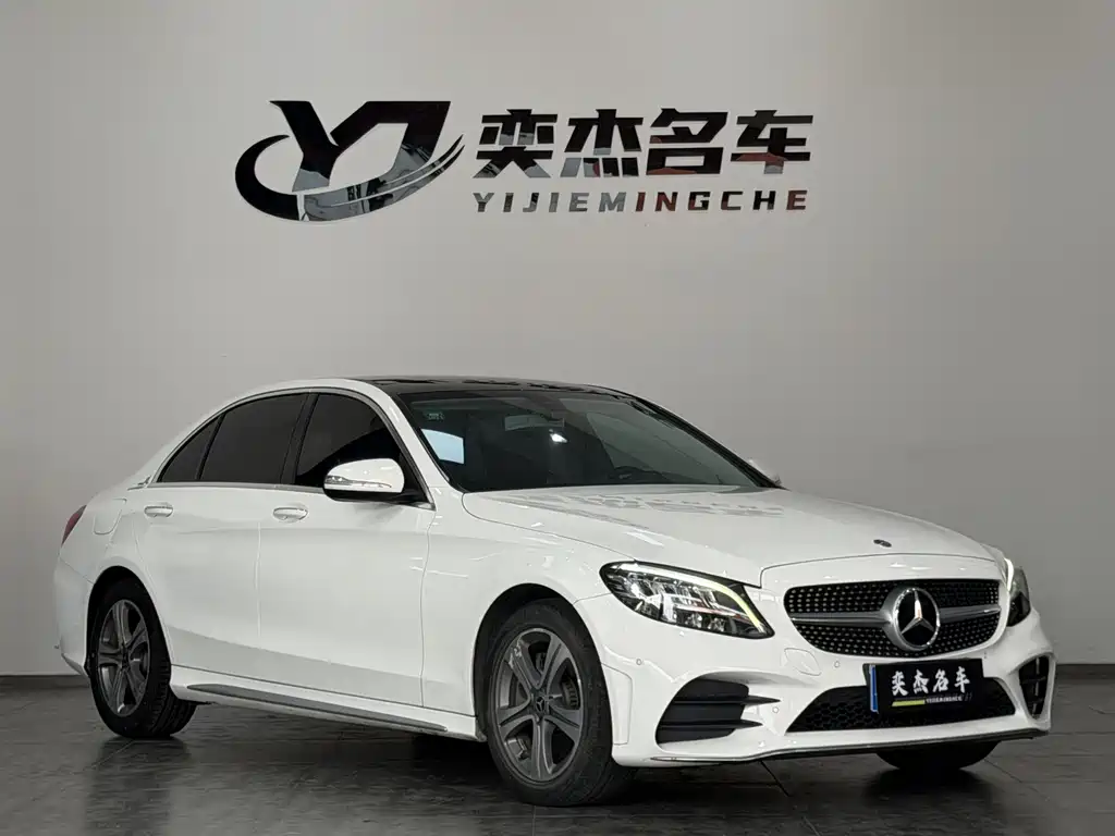Mercedes-Benz C-Class — миниатюра 3