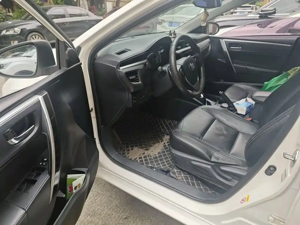 Toyota Corolla — миниатюра 12