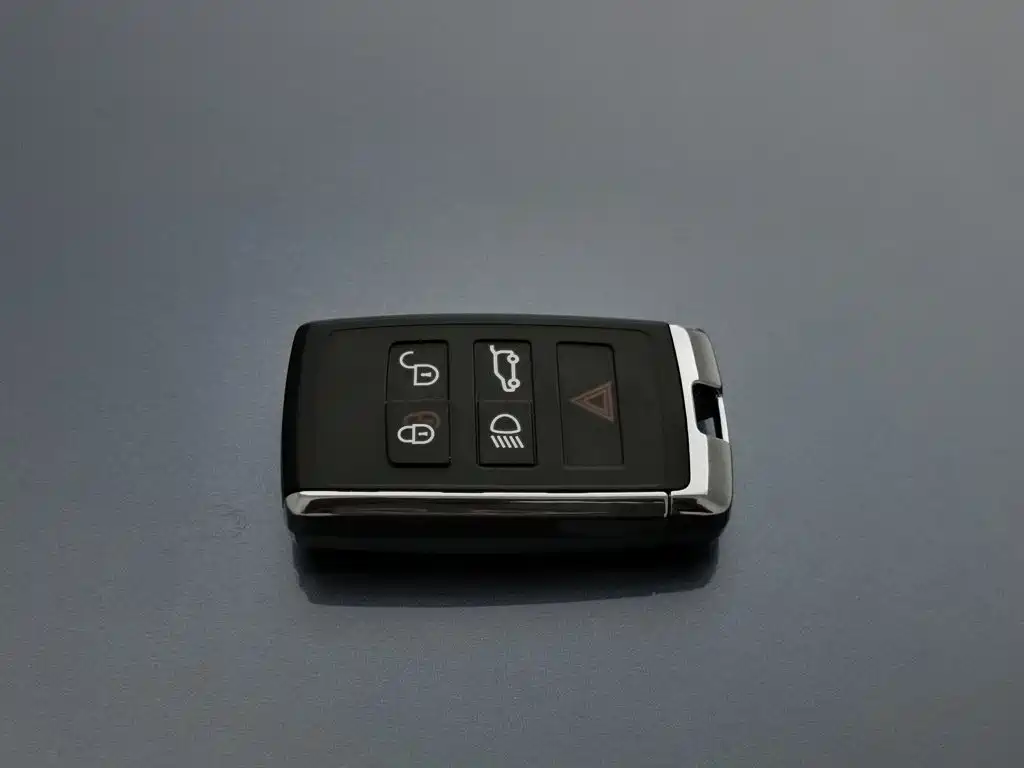 Land Rover Discovery Sport — миниатюра 19