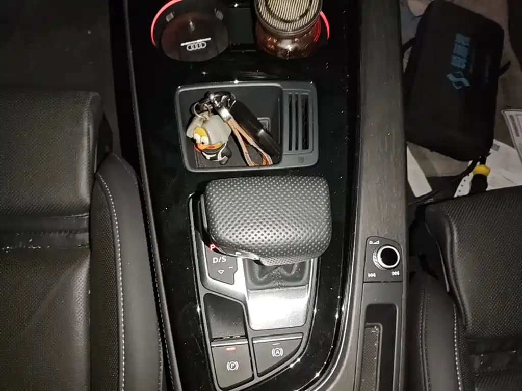 Audi A4L — миниатюра 14
