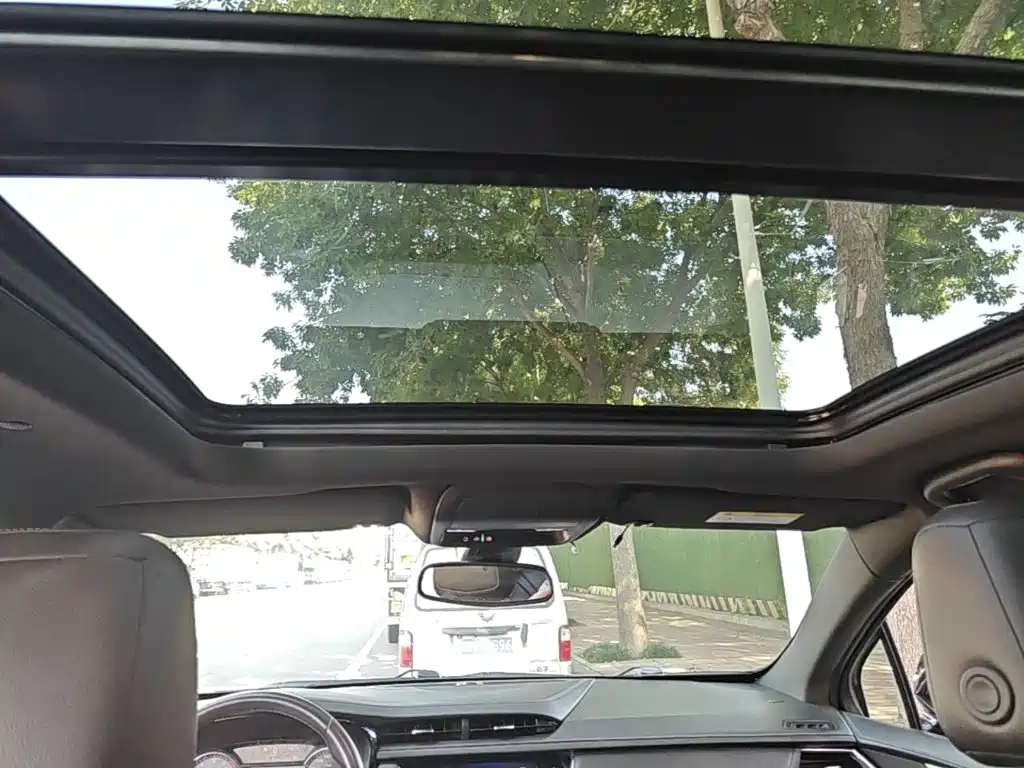 Cadillac XT5 — миниатюра 18