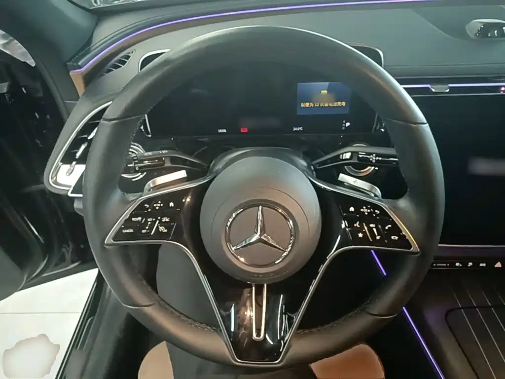 Mercedes-Benz E-Class New Energy — миниатюра 11