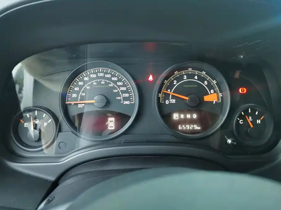 Jeep Patriot — миниатюра 14