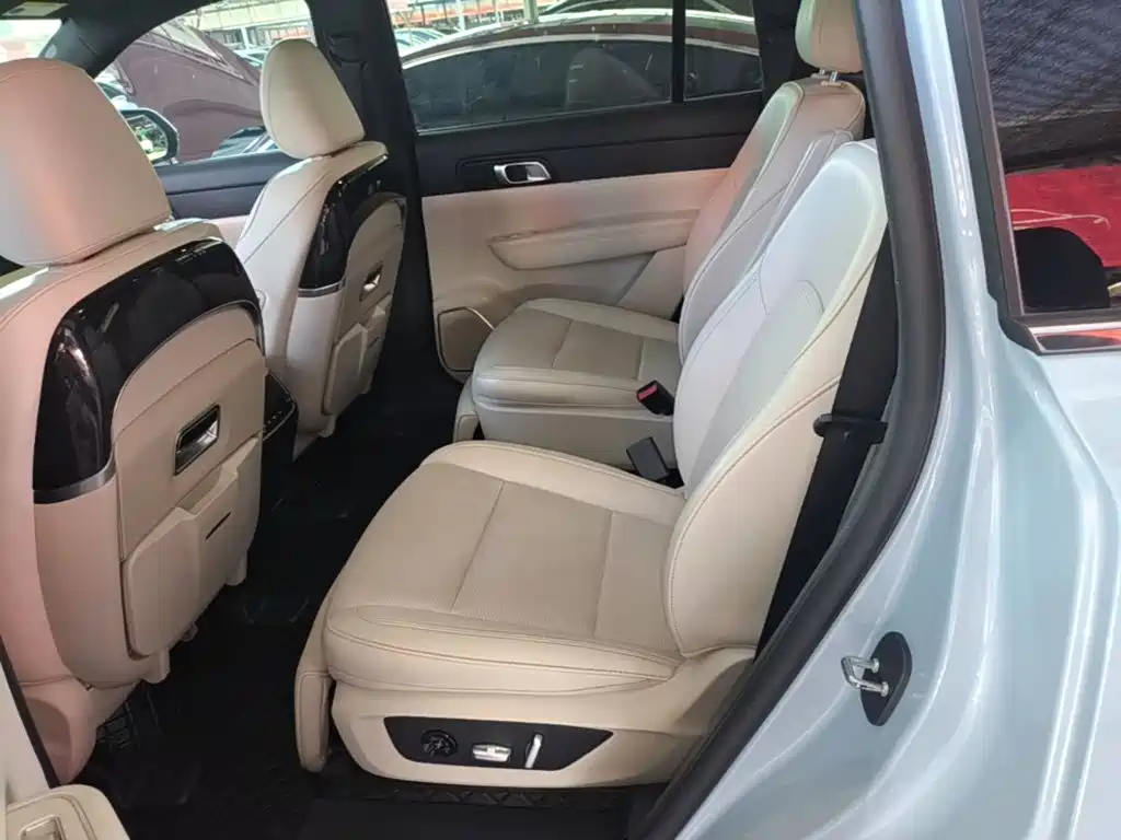 Li Auto Li ONE — миниатюра 17