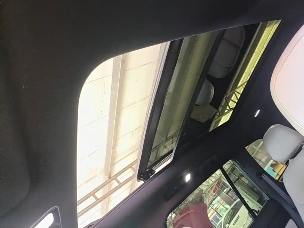 Li Auto Li ONE — миниатюра 18