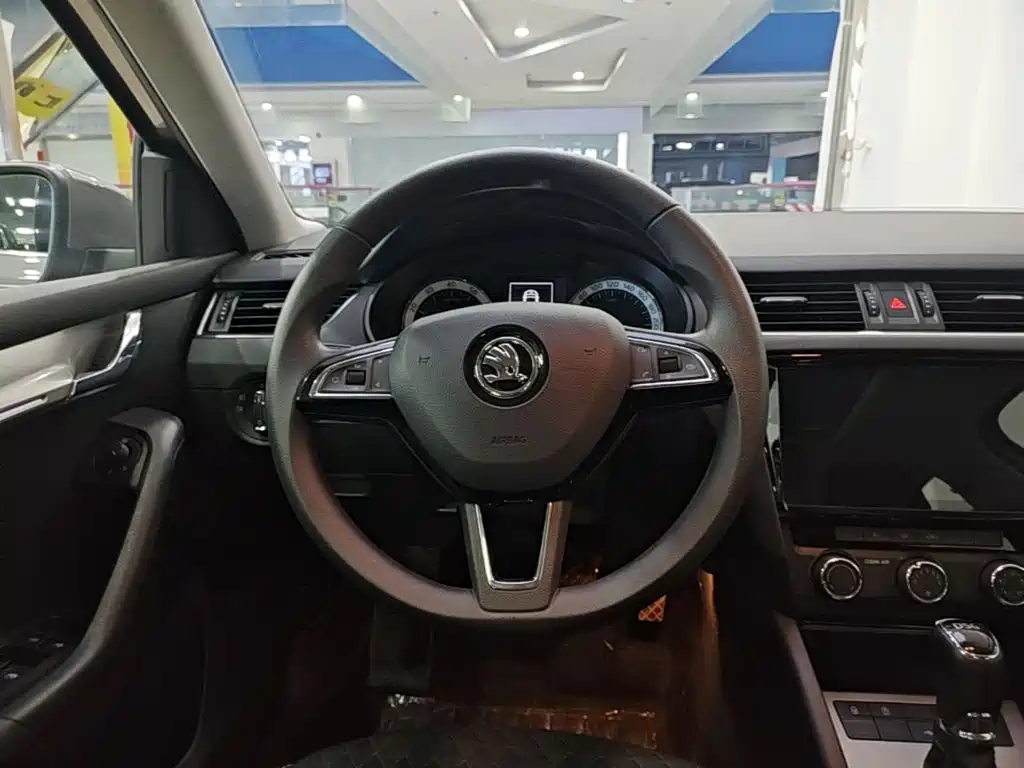 Skoda Octavia — миниатюра 11
